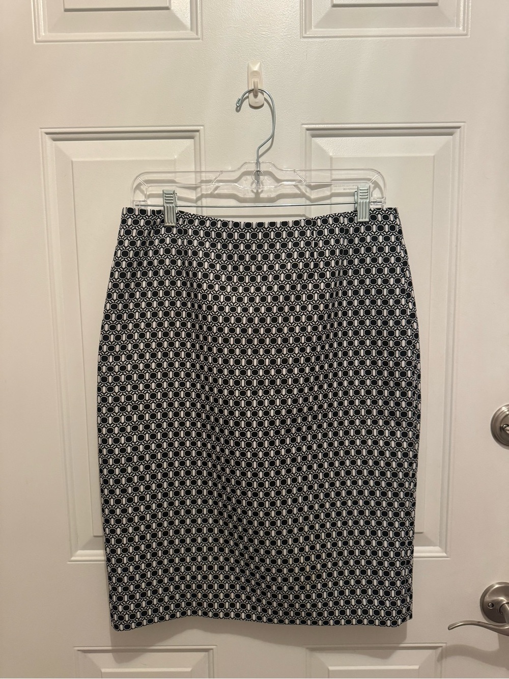 Jones Studio Black and White Geometric Pencil Skirt-8